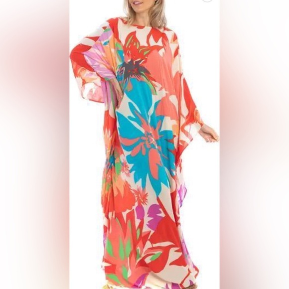 NWOT Saachi kaftan